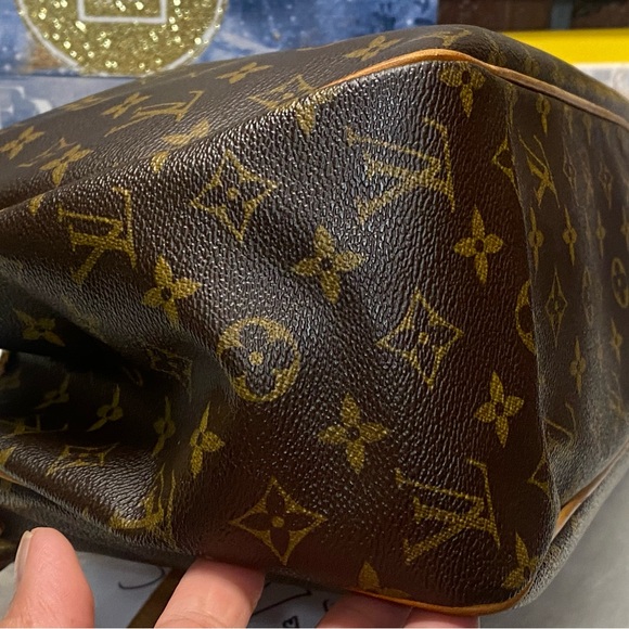 💗💗💗SOLD💗💗💗
🤩BATIGNOLLES SHOULDER BAG MONOGRAM🤩 - Picture 7 of 16